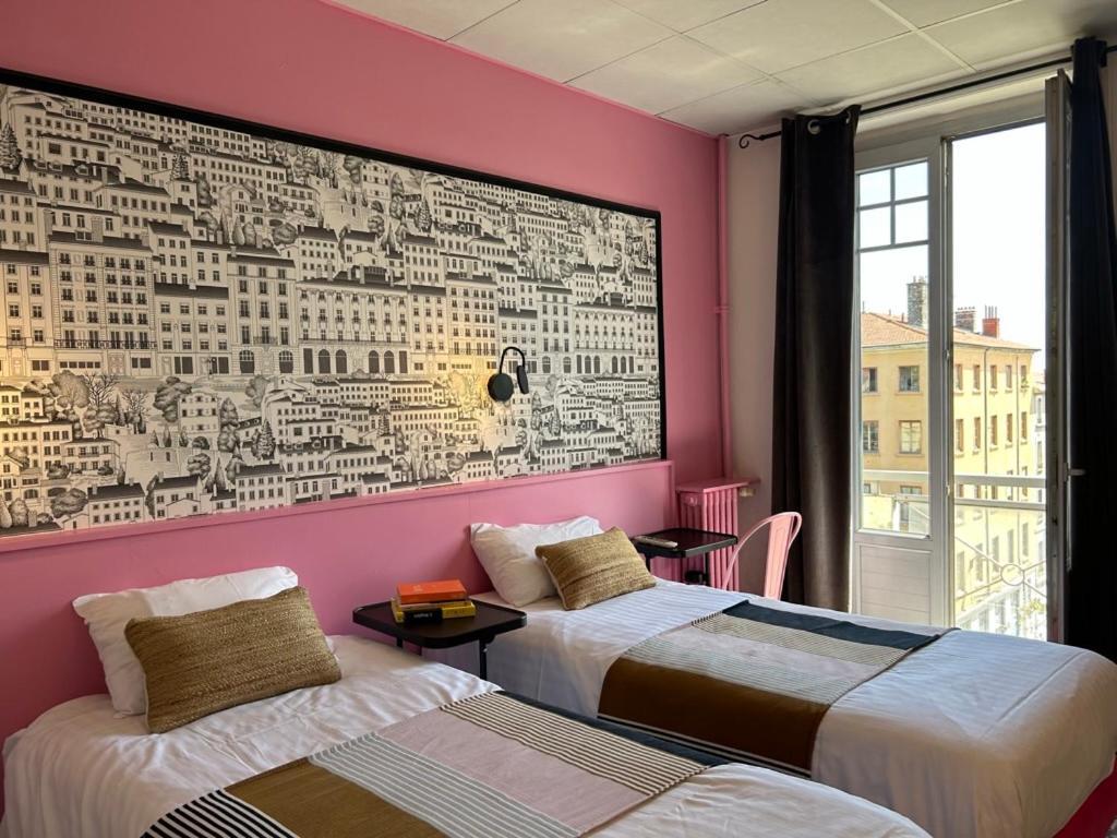 Hotel De La Croix-Rousse Лион Экстерьер фото