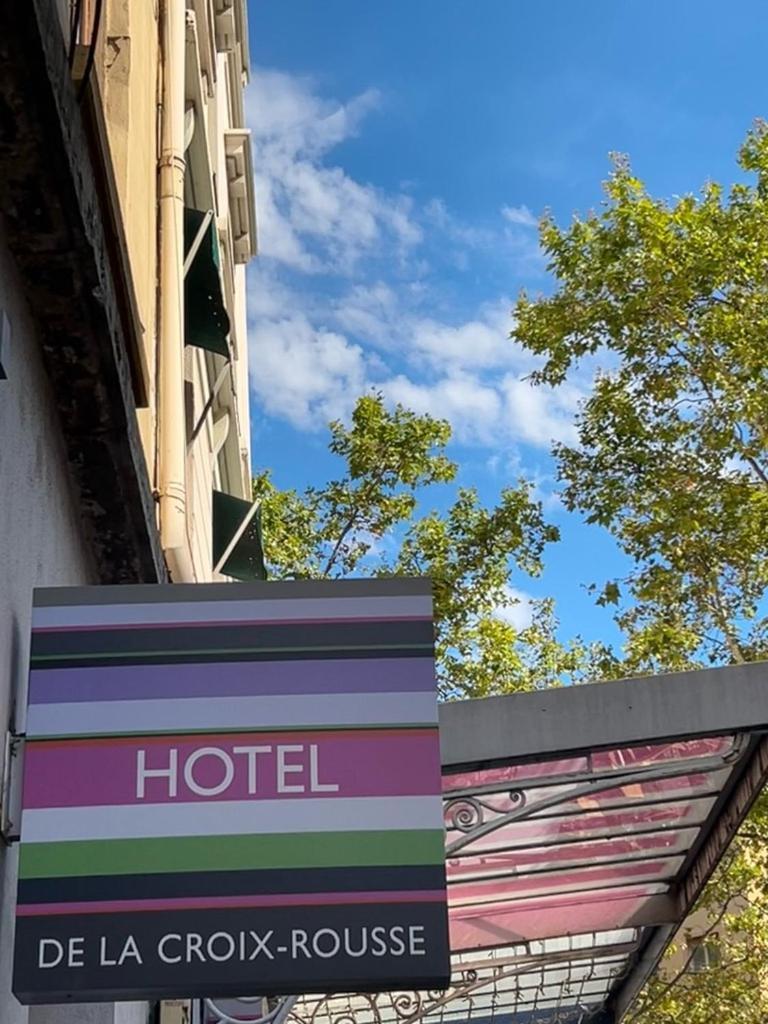 Hotel De La Croix-Rousse Лион Экстерьер фото