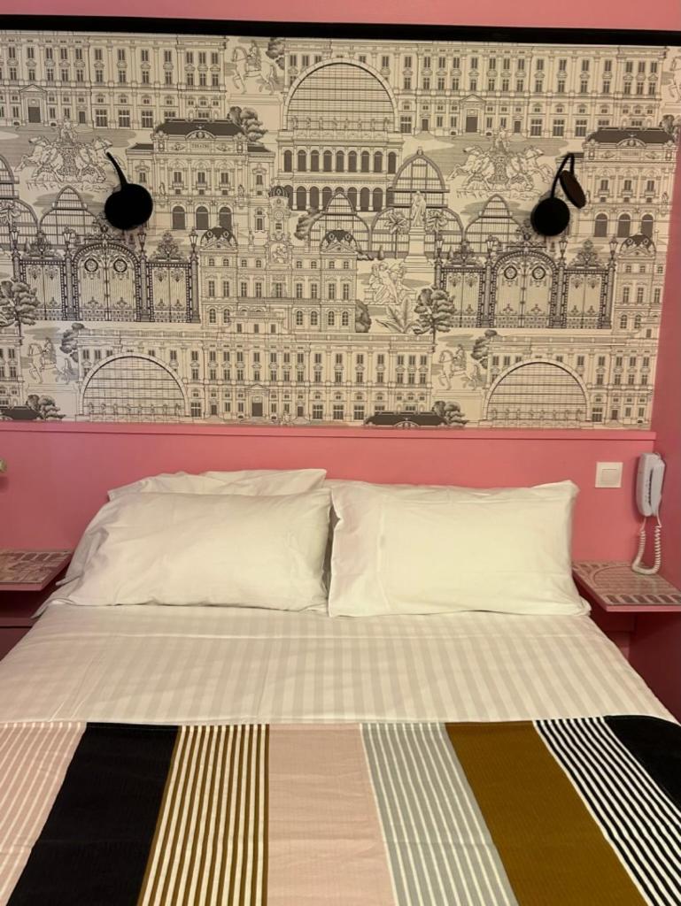 Hotel De La Croix-Rousse Лион Экстерьер фото